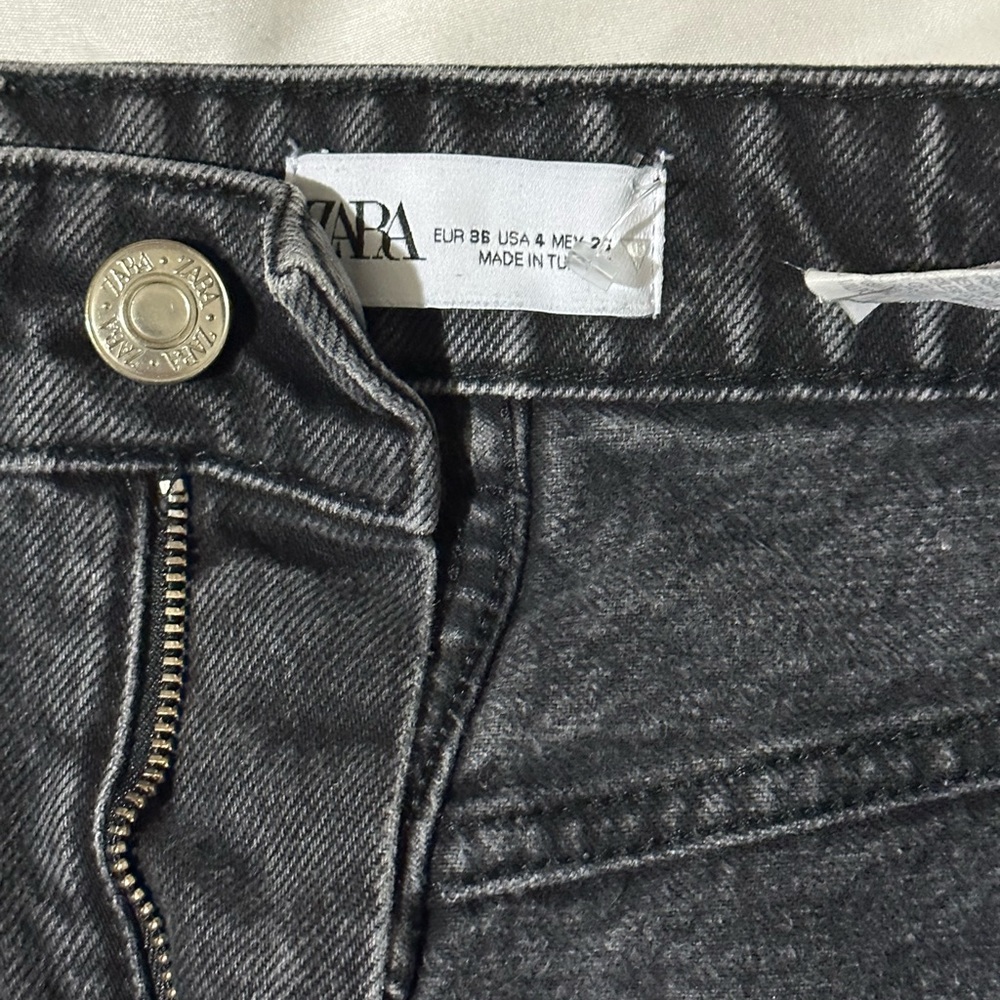 Zara High Waisted Jeans